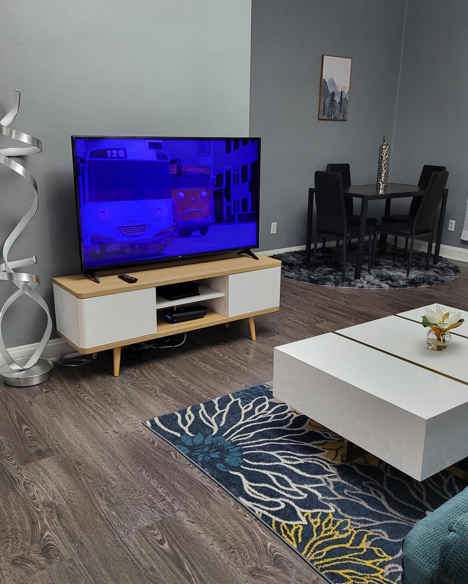 1 Bedroom In Columbus Osu District, Free Parking, Kitchen, Washer And Dryer, Central Location, Downtown, Hospital, Expocenter, Osu Stadium 외부 사진